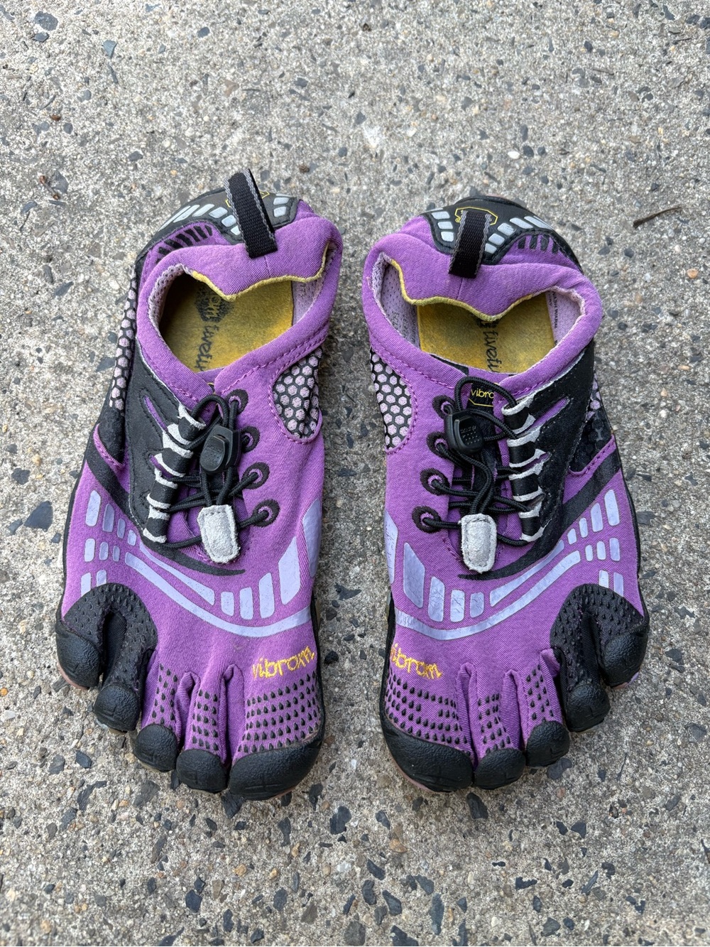 Vibram FiveFingers Purple and Black Toe Shoes